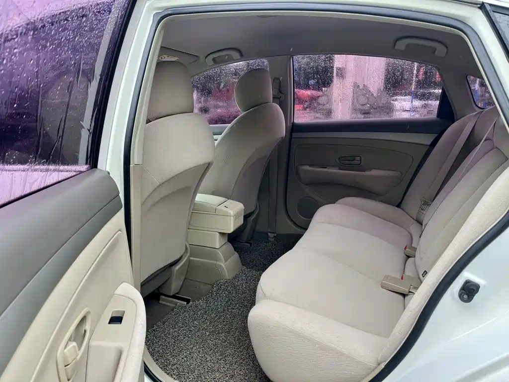 Nissan Sylphy 2016 — фото 17