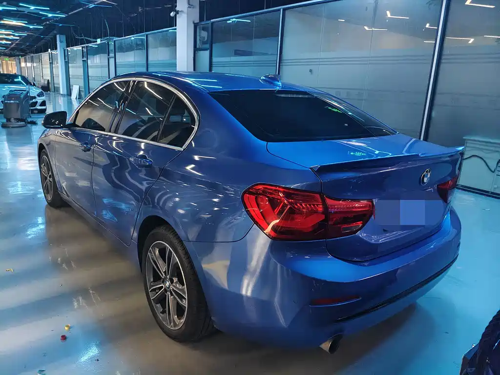 BMW 1 Series 2019 — фото 15