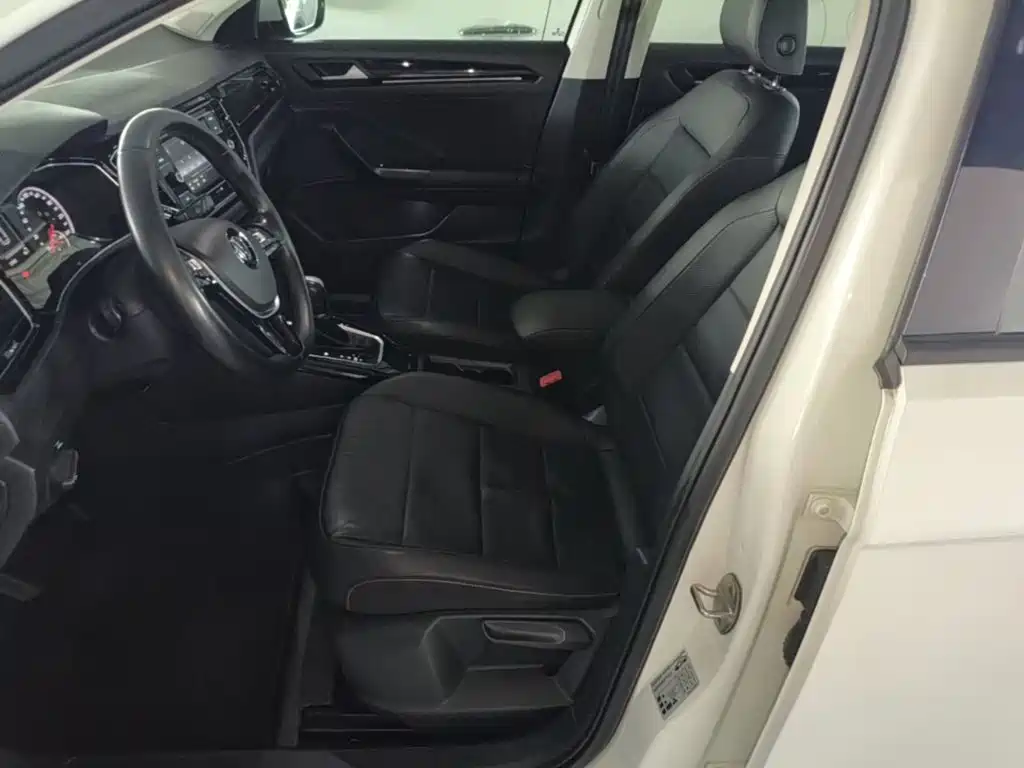 Volkswagen T-Roc 2018 — фото 15