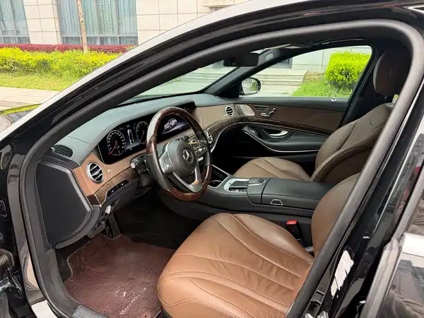 Mercedes-Benz S-Class 2020