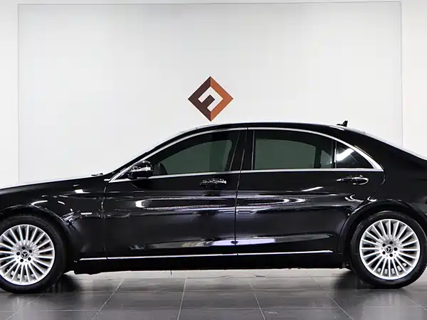 Mercedes-Benz S-Class 2020