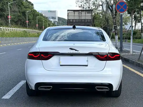 Jaguar XFL 2020