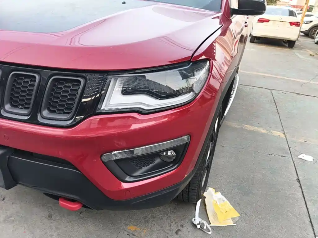 Jeep Compass 2017 — фото 24