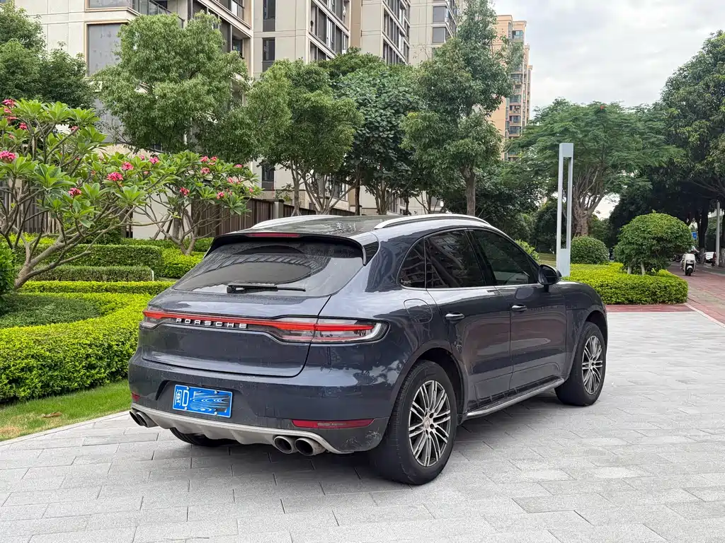 Porsche Macan 2015 — фото 10