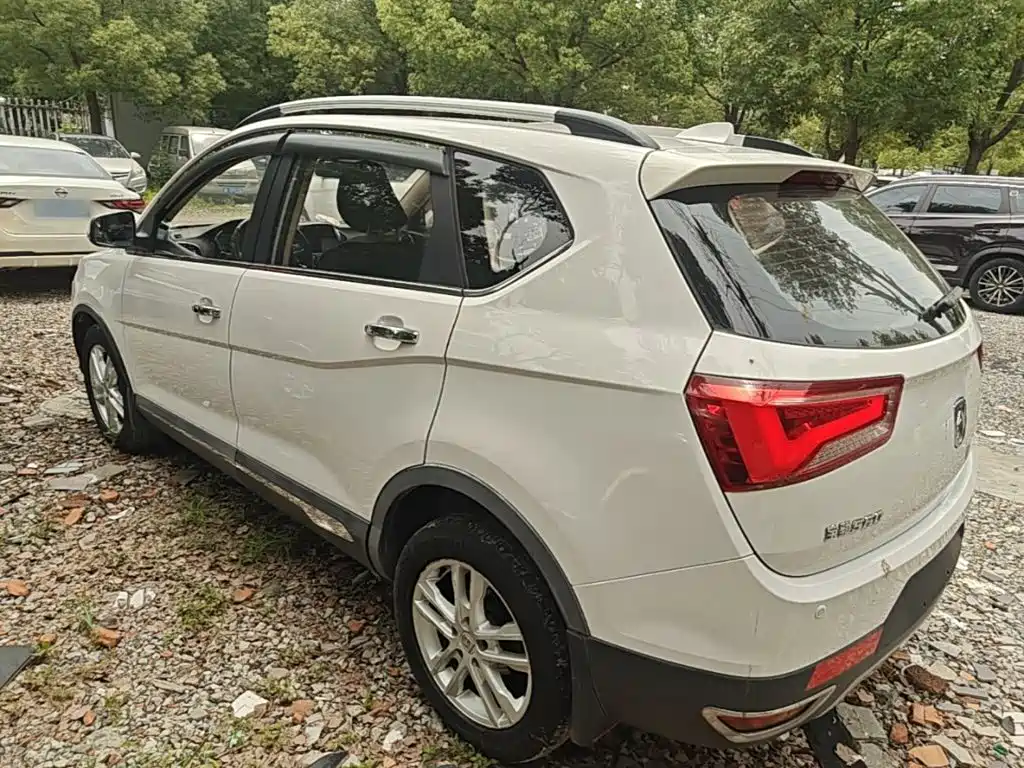 Baojun 560 2015