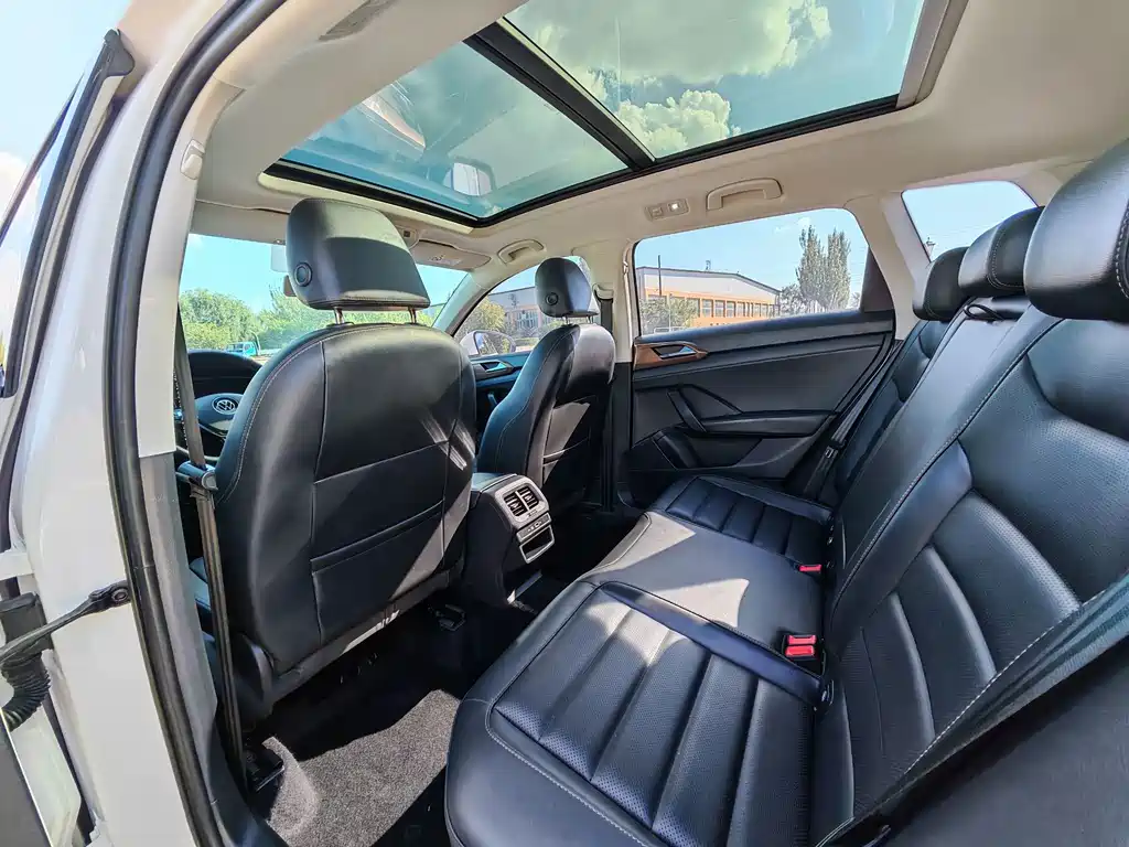 Volkswagen Tharu 2021