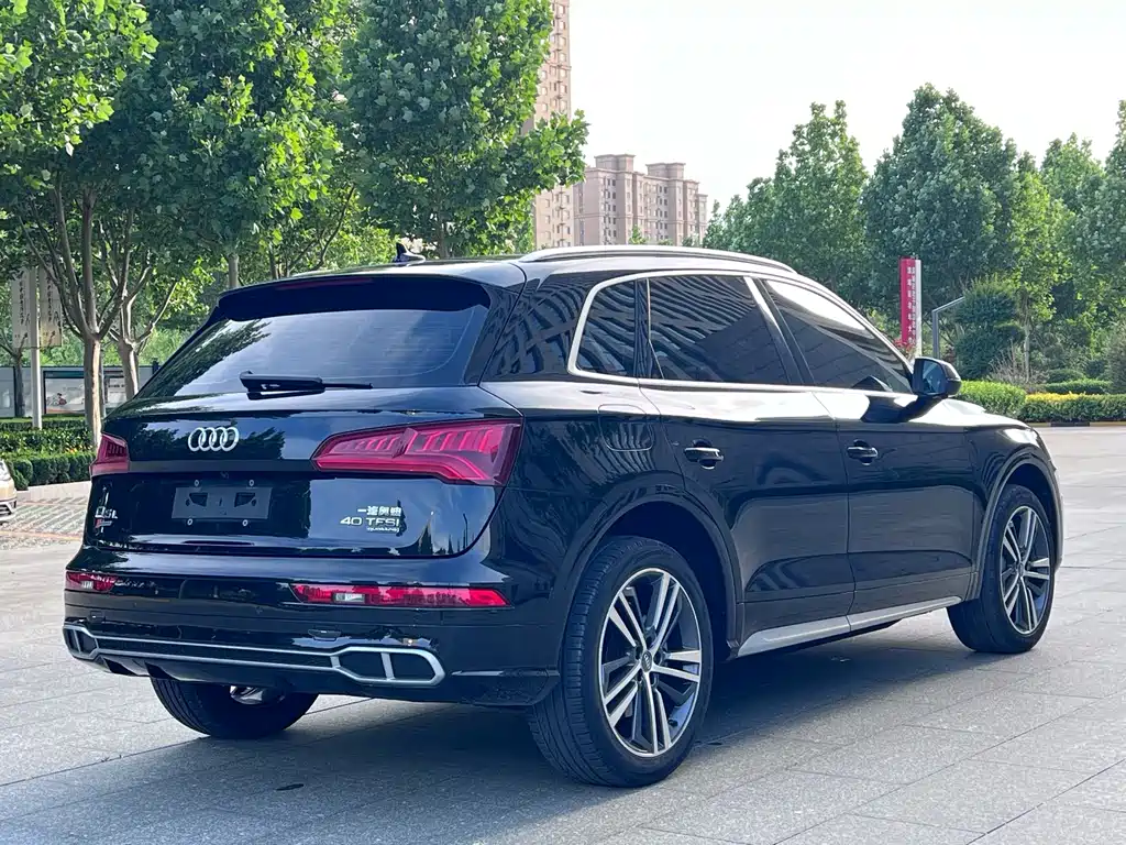 Audi Q5L 2020 — фото 4