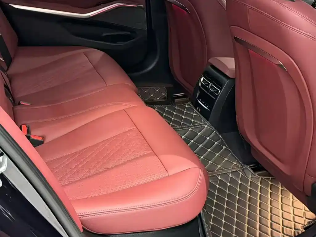 BMW 3 Series 2024