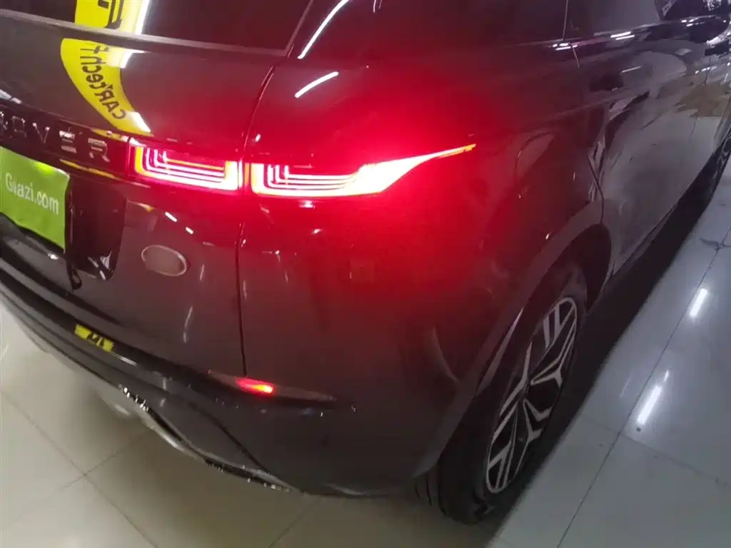 Land Rover Evoque 2021 — фото 8