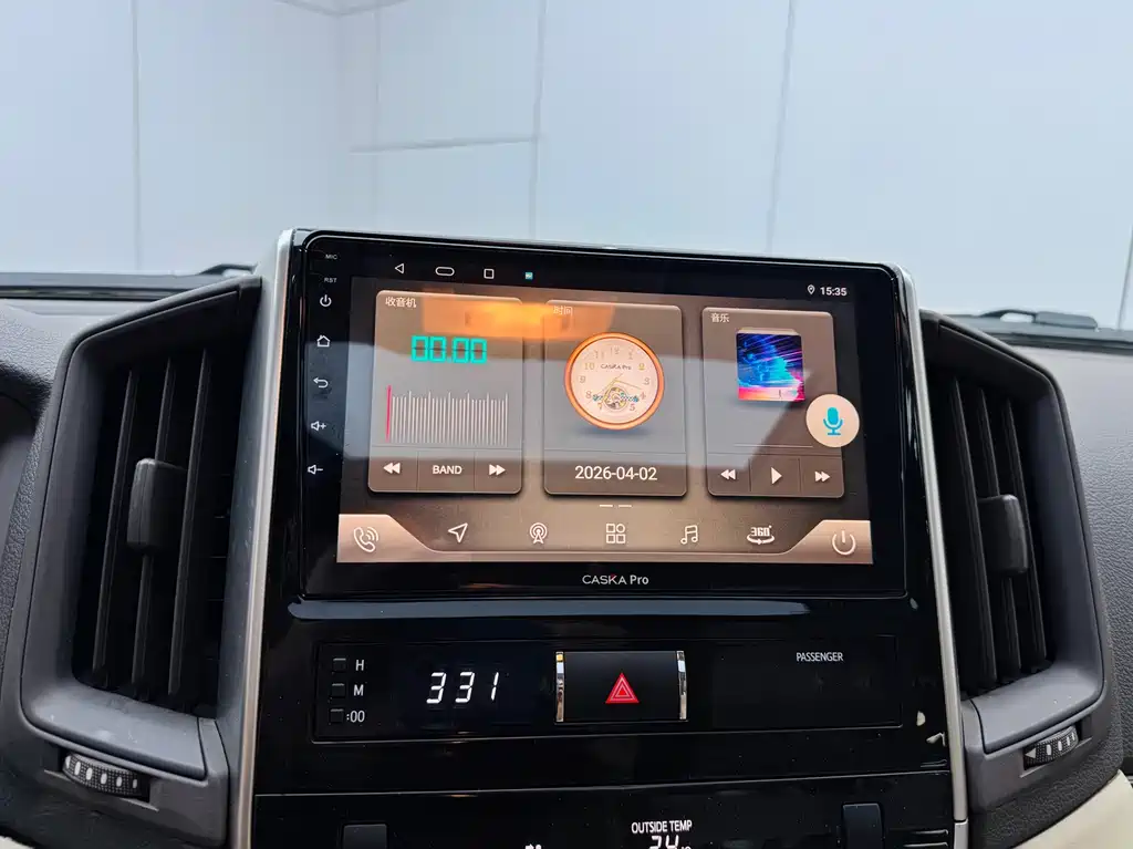 Toyota Land Cruiser 2020 — фото 13