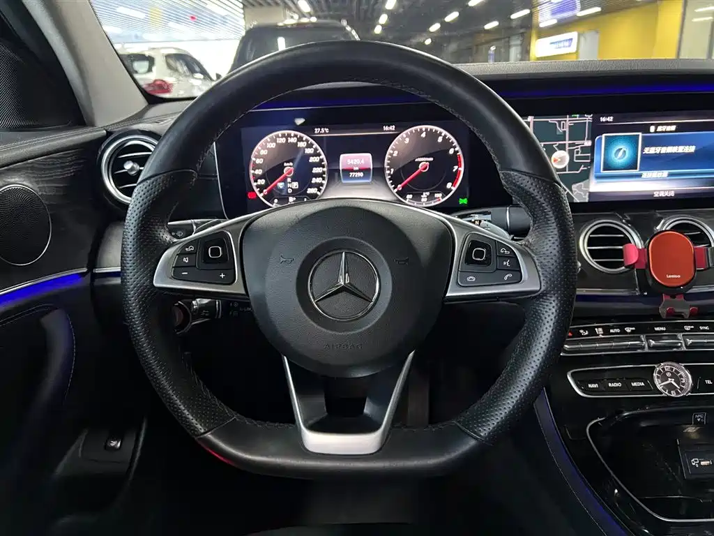 Mercedes-Benz E-Class 2017 — фото 11
