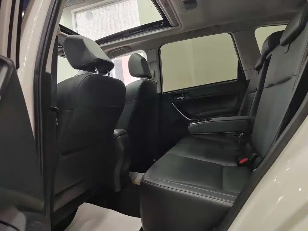 Subaru Forester 2017 — фото 16