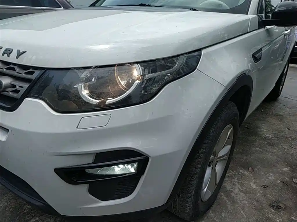 Land Rover Discovery Sport 2017 — фото 24