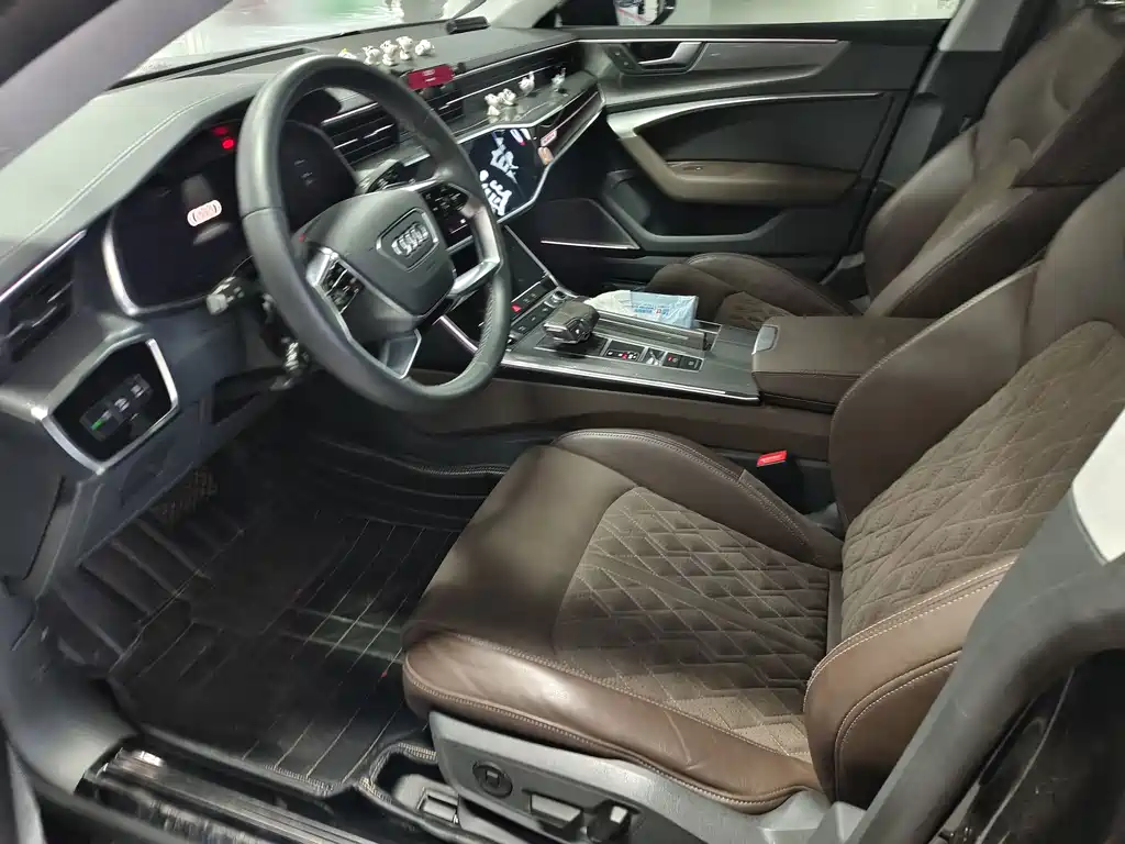 Audi A7L 2023 — фото 5