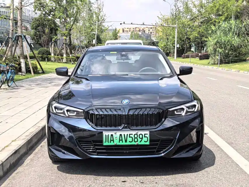 BMW i3 2023