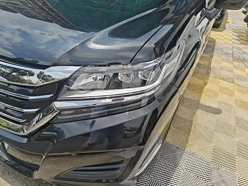 Honda Elysion 2018 — фото 24