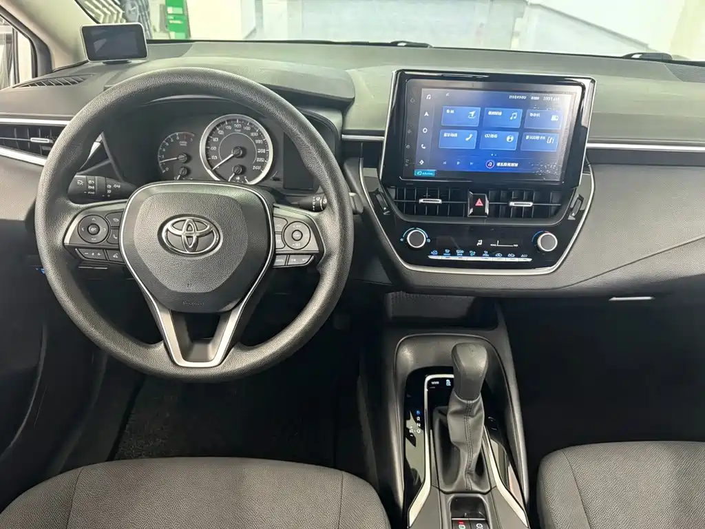 Toyota Corolla 2022 — фото 13