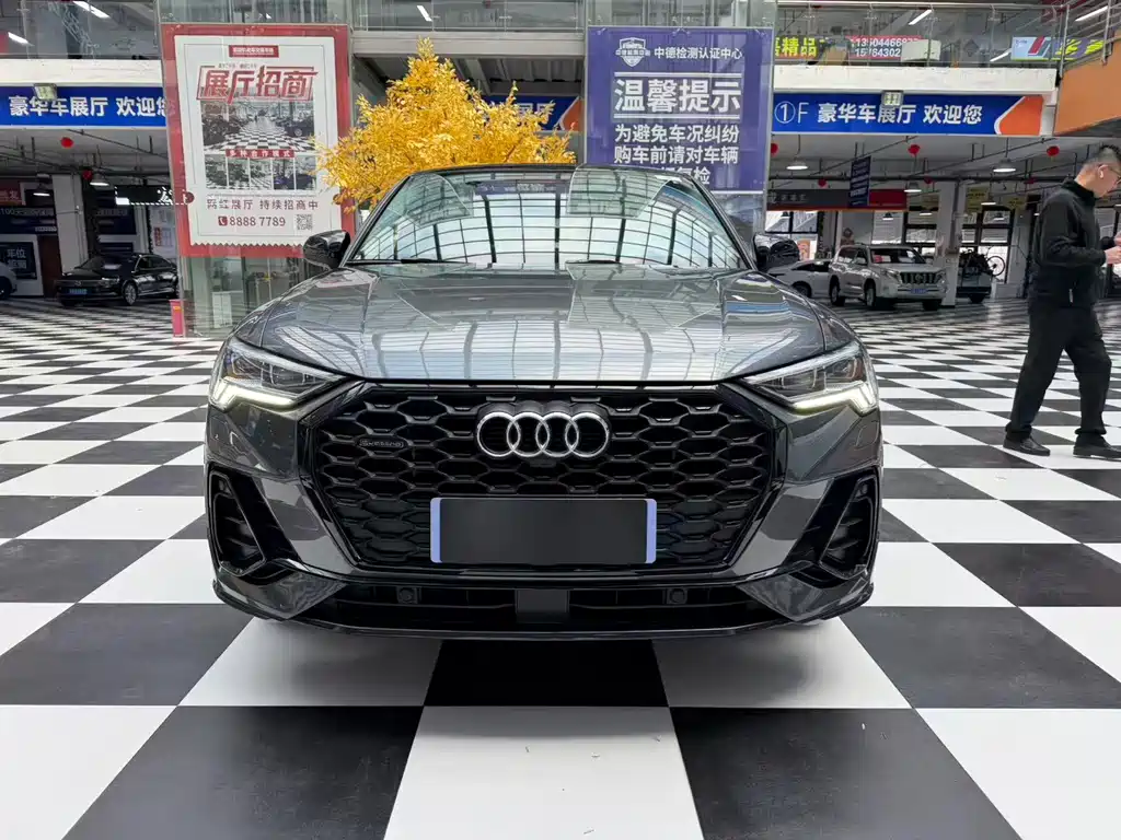 Audi Q3 Sportback 2022 — фото 2