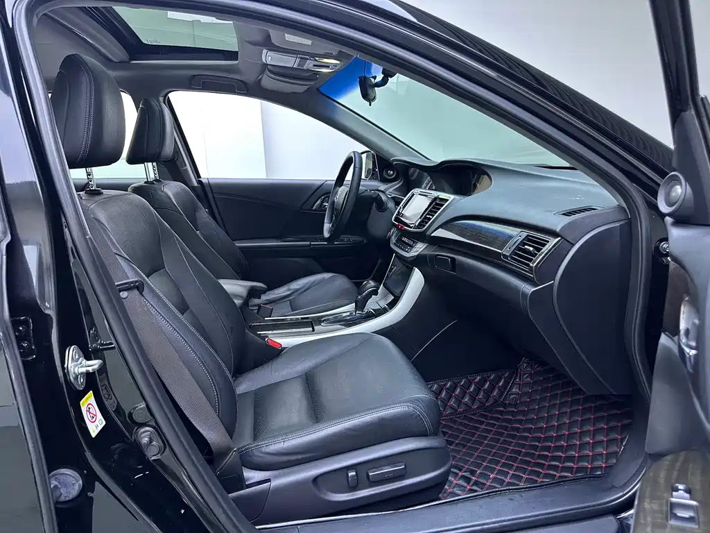 Honda Accord 2014 — фото 12