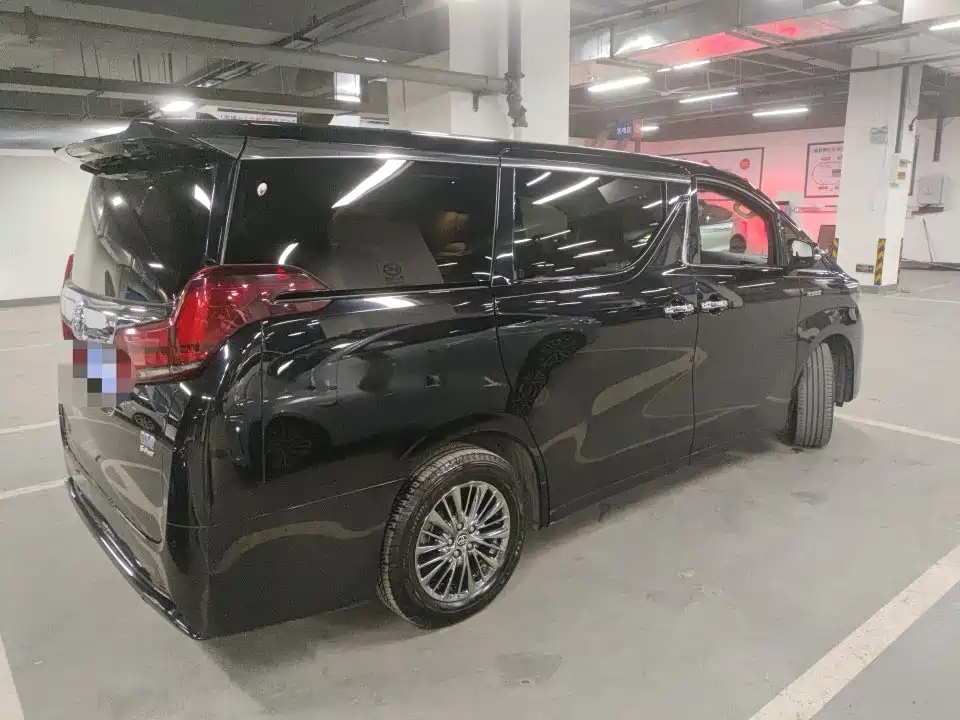 Toyota Alphard 2021 — фото 8