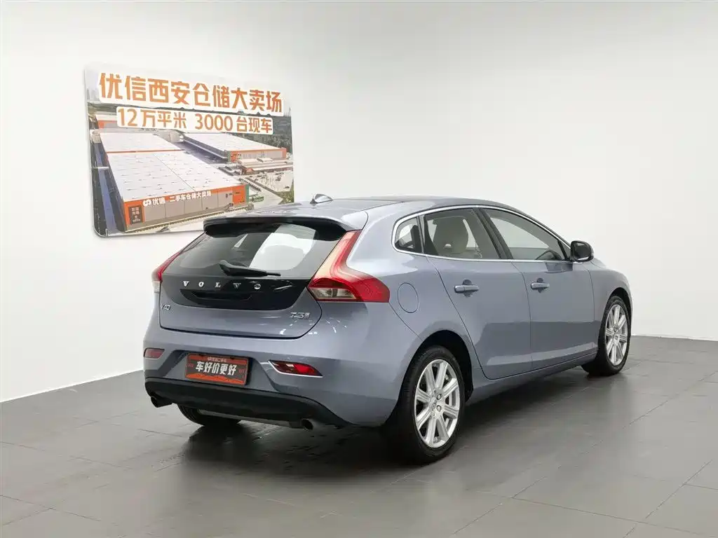 Volvo V40 2017 — фото 2