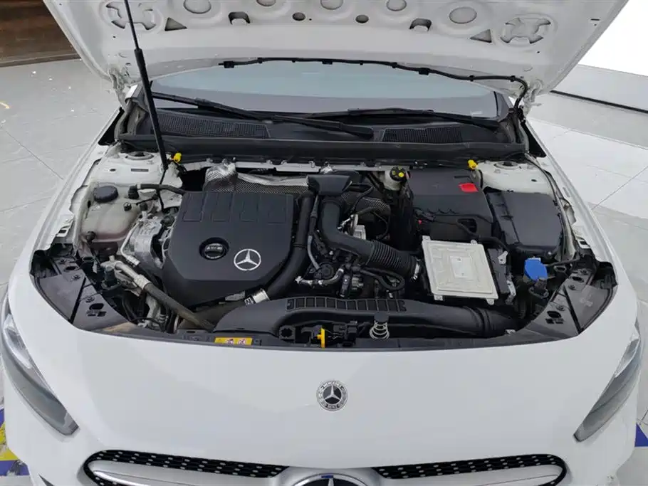 Mercedes-Benz A-Class 2022 — фото 10