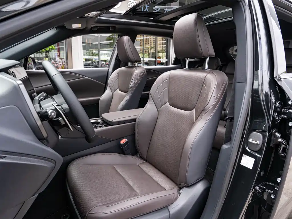 Lexus RX 2025 — фото 11