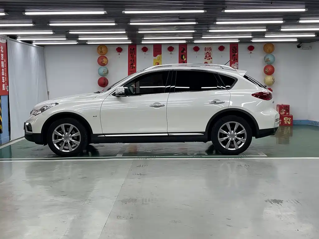 Infiniti QX50 2017 — фото 4