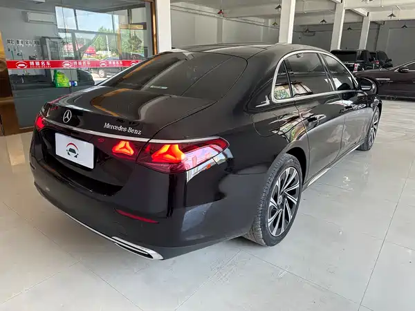 Mercedes-Benz E-Class 2023