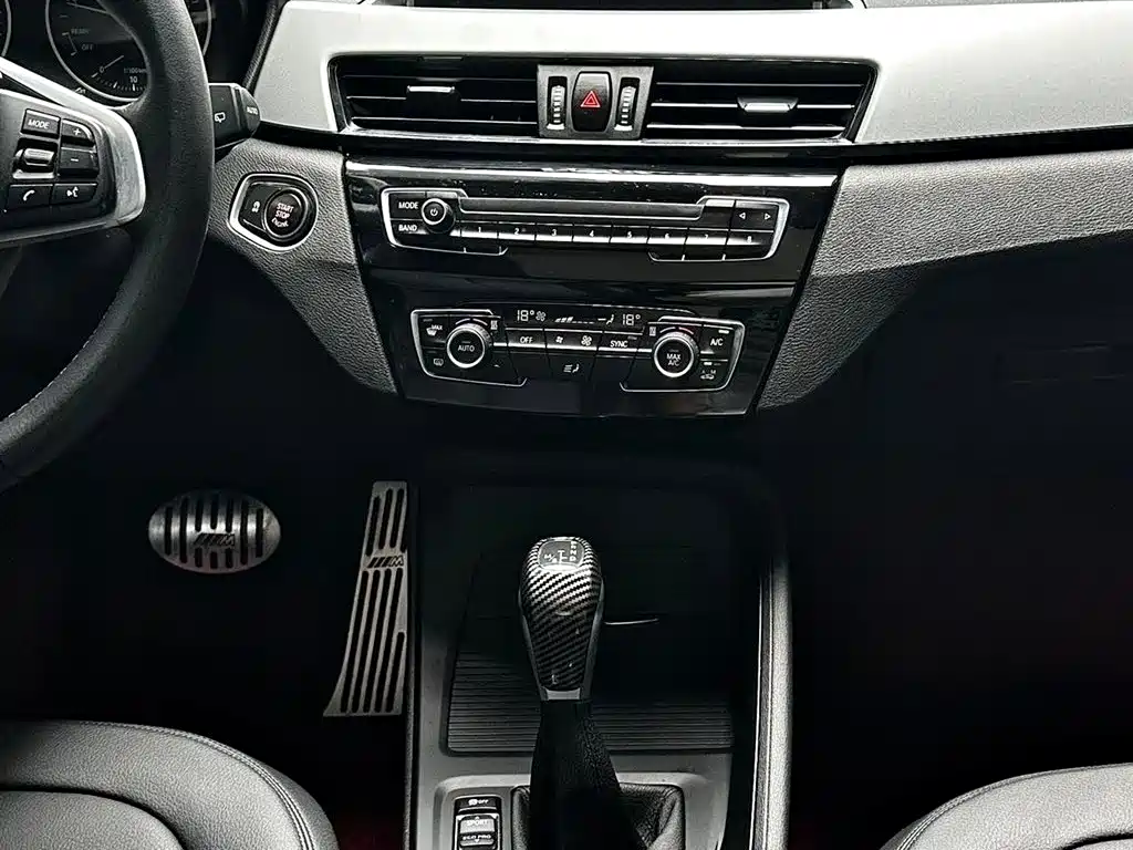 BMW X1 2016 — фото 15