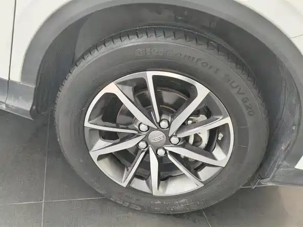 Geely Binyue 2021