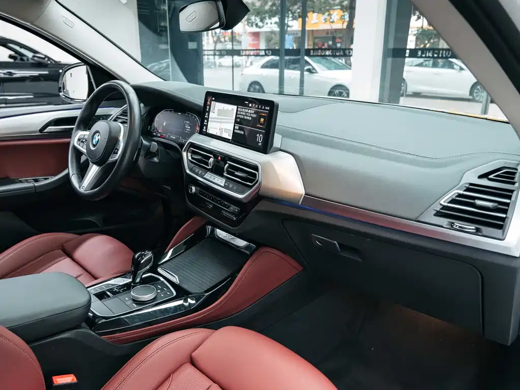 BMW X4 2023 — фото 18