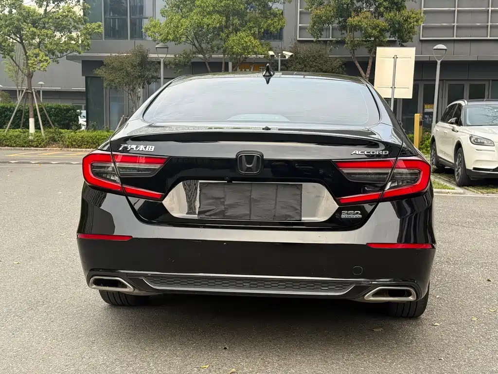 Honda Accord 2023 — фото 24