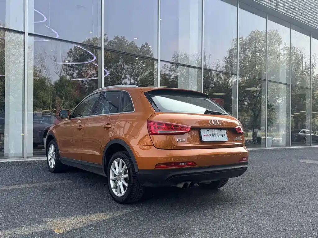 Audi Q3 2016 — фото 8