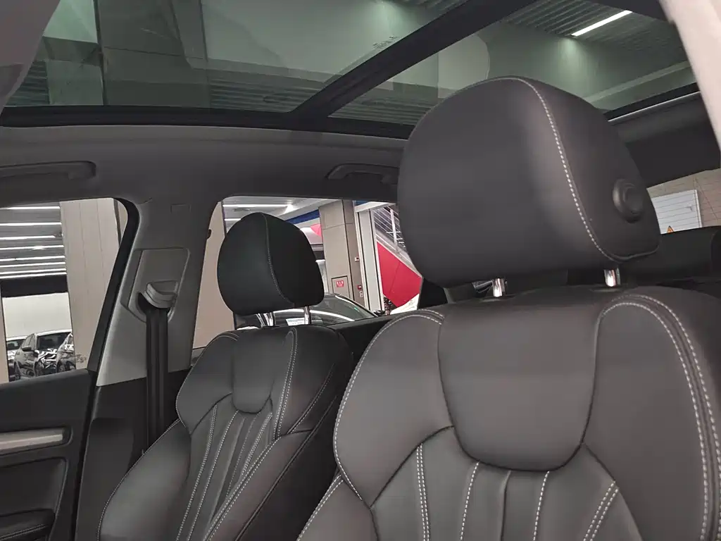 Audi Q5L 2022
