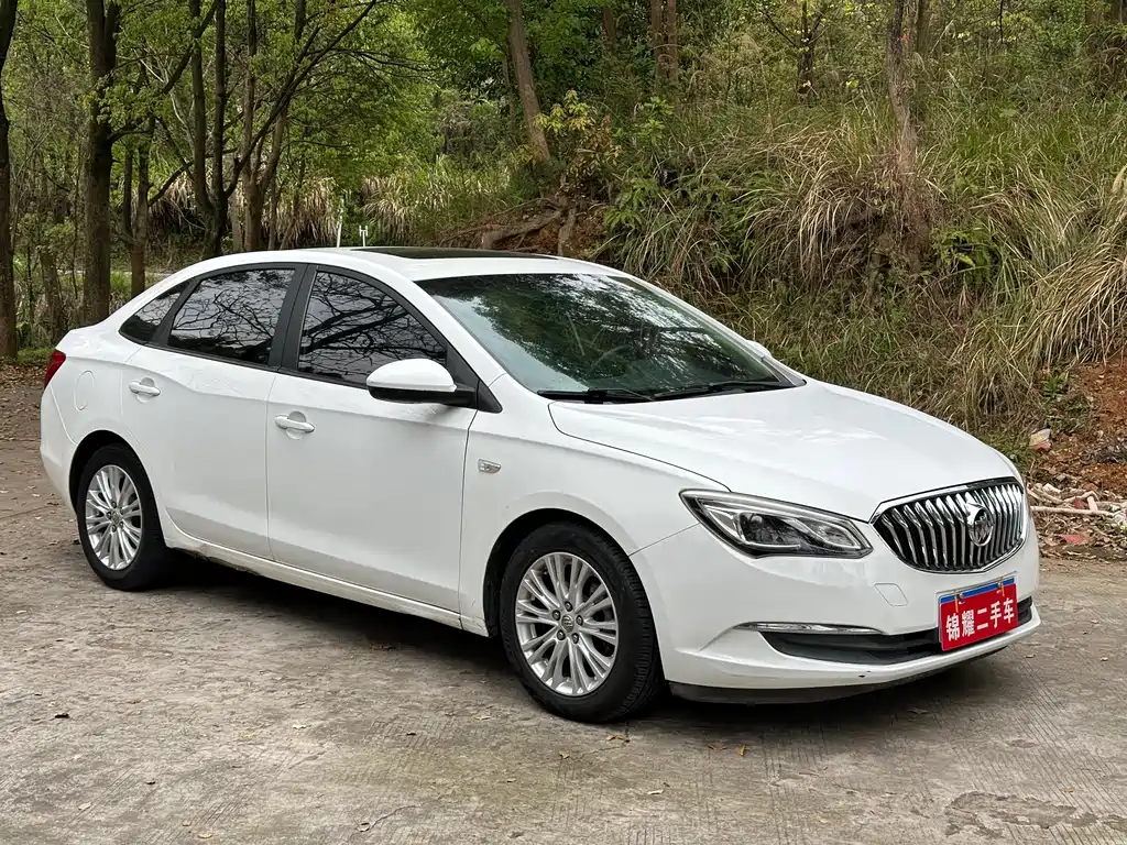 Buick Excelle 2015 — фото 3