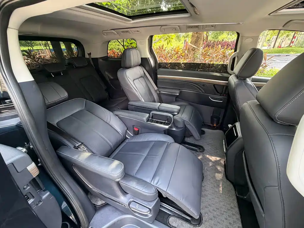 GAC Trumpchi M8 2022 — фото 24