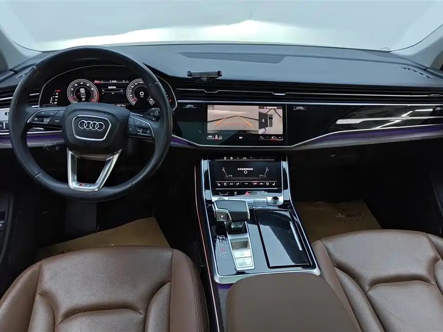 Audi Q7 2021 — фото 12