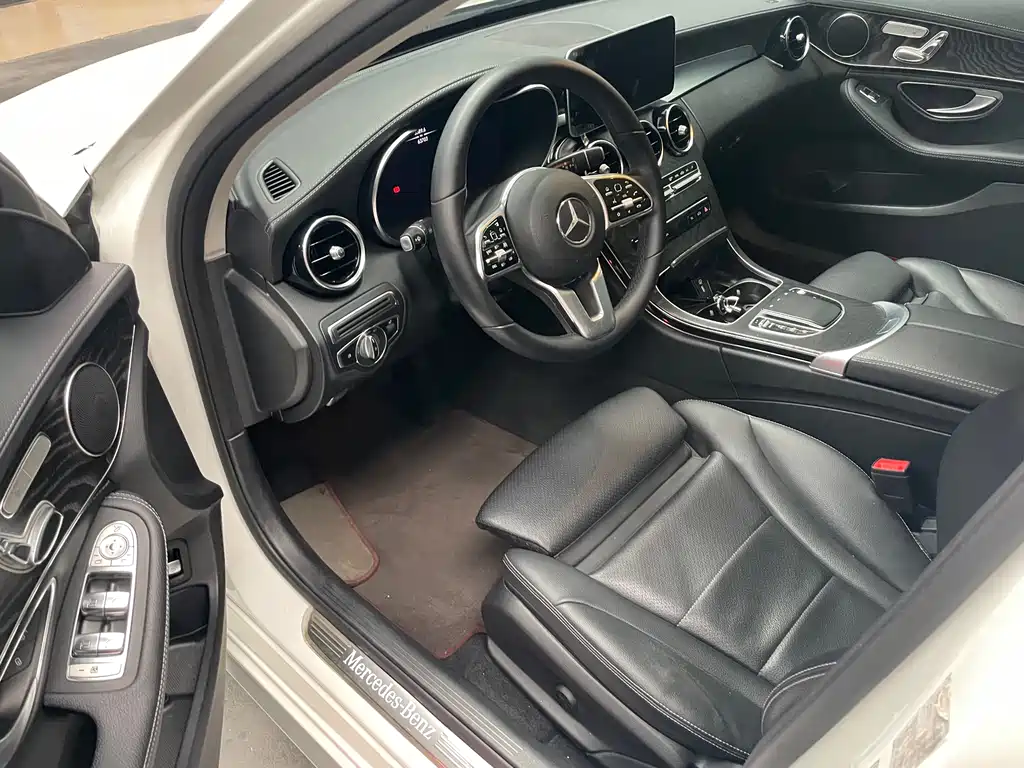 Mercedes-Benz C-Class 2019