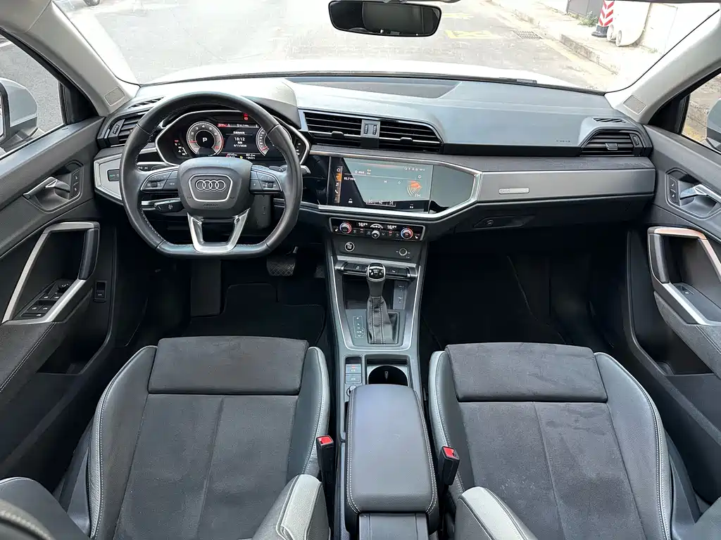 Audi Q3 2022 — фото 15