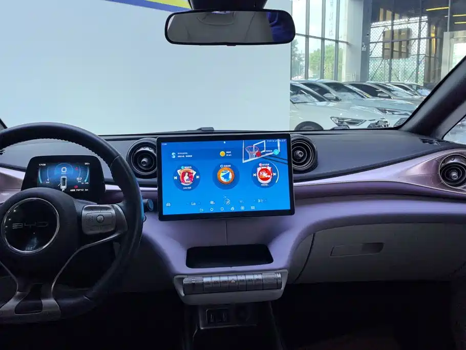 BYD Dolphin 2022 — фото 13