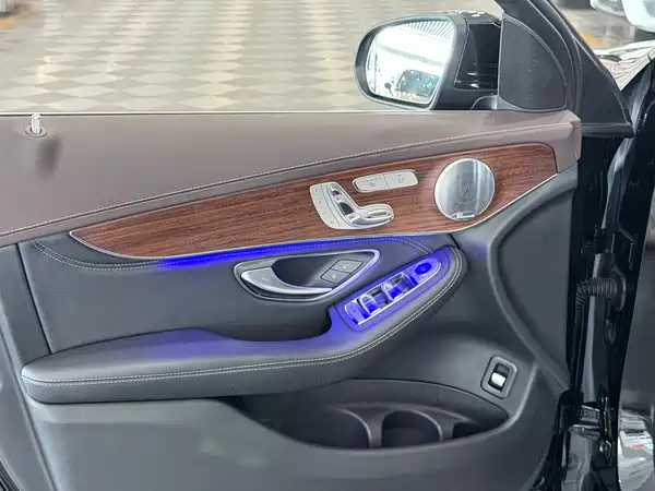 Mercedes-Benz GLC 2020