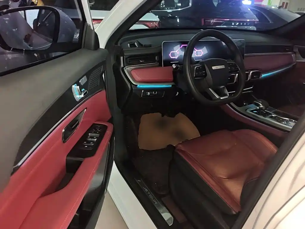 Jetour X70 PLUS 2022 — фото 16