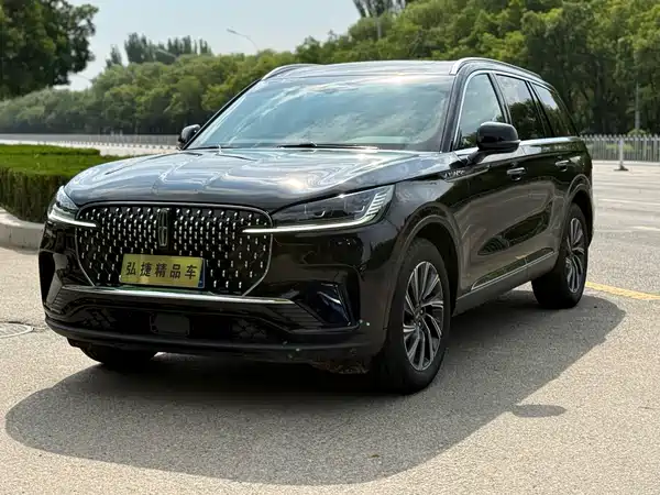 Lincoln Aviator 2025