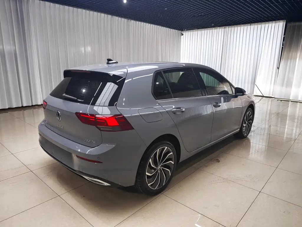 Volkswagen Golf 2022