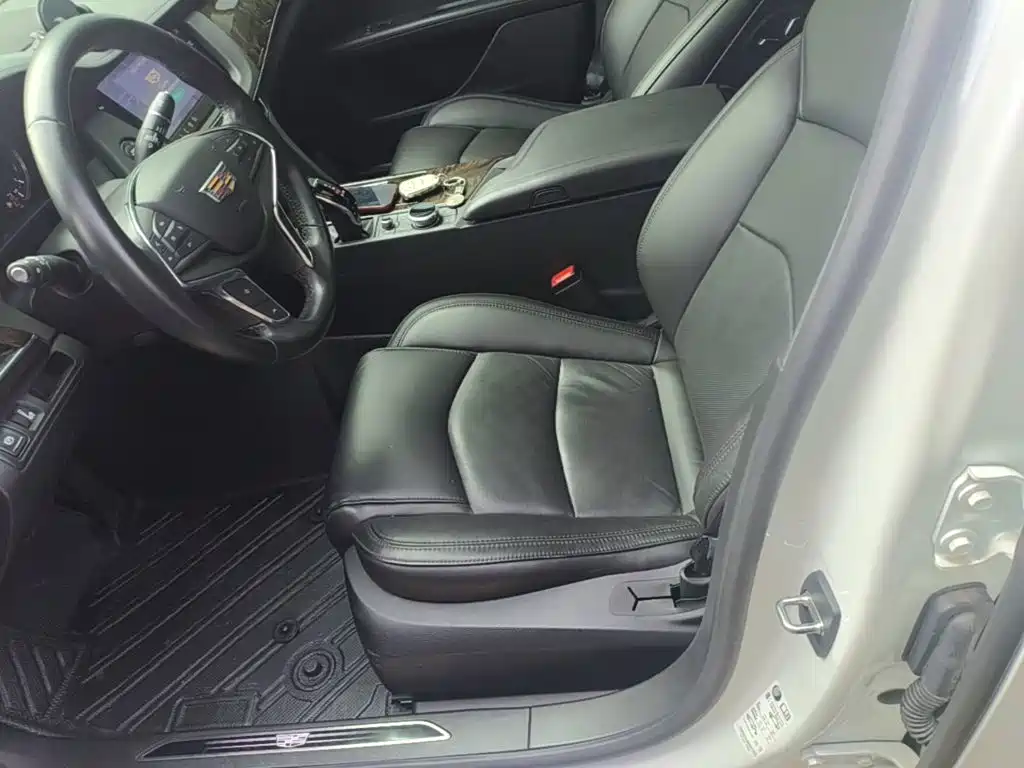 Cadillac CT6 2021 — фото 15