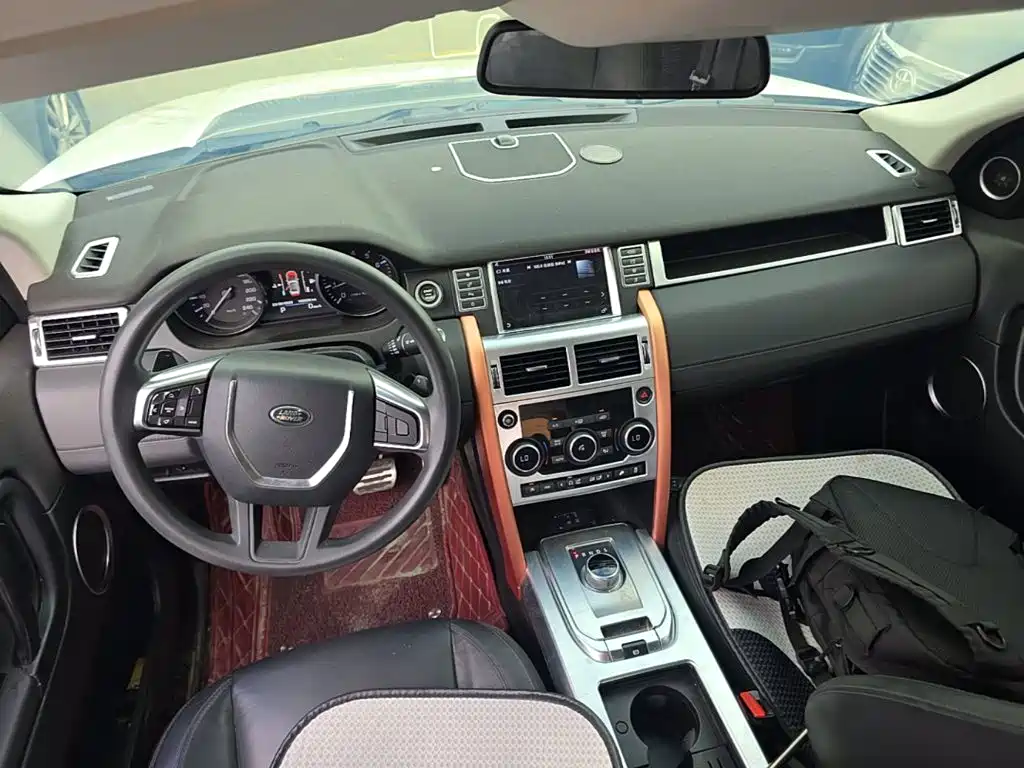 Land Rover Discovery Sport 2015 — фото 14