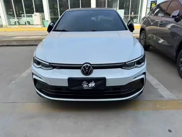 Volkswagen Golf 2023
