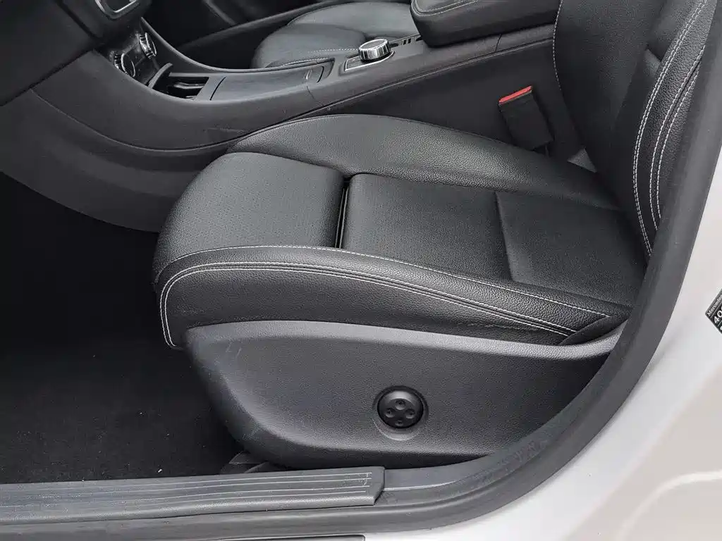 Mercedes-Benz GLA 2016 — фото 20
