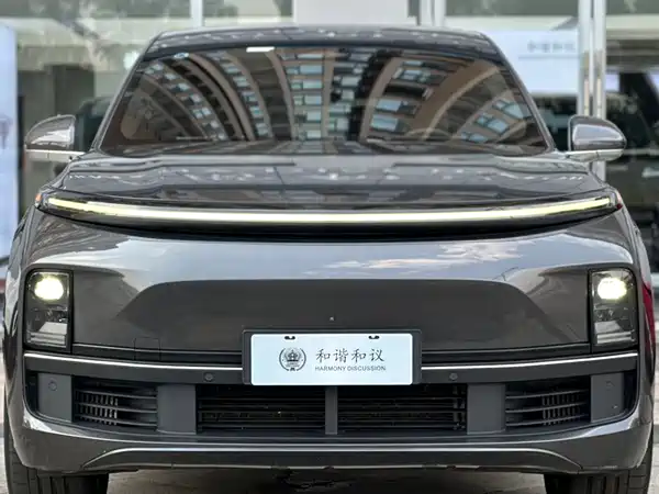 Li Auto L8 2023